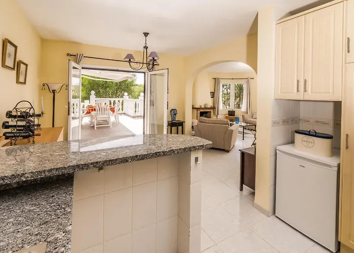 A Algemesi Apartment *