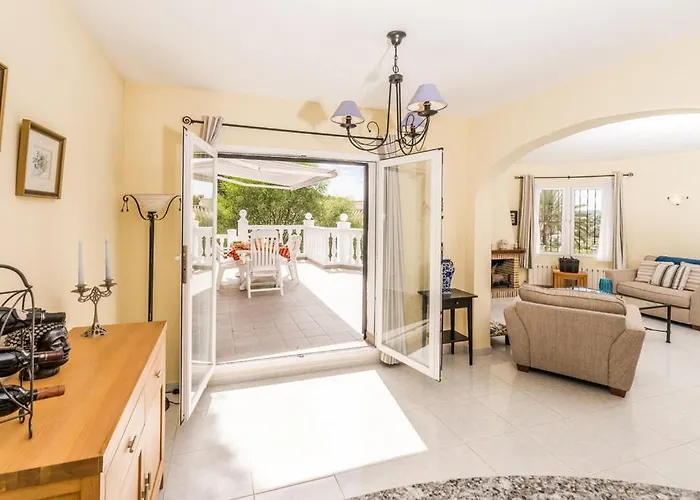 A Algemesi * Moraira