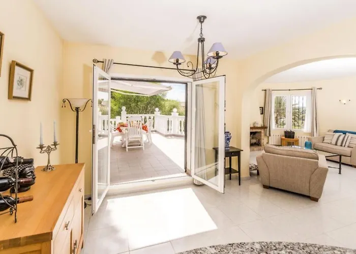 A Algemesi * Moraira