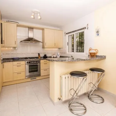 A Algemesi - Mandalay Apartamento *
