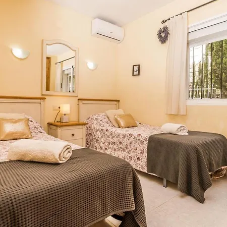 A Algemesi - Mandalay Moraira